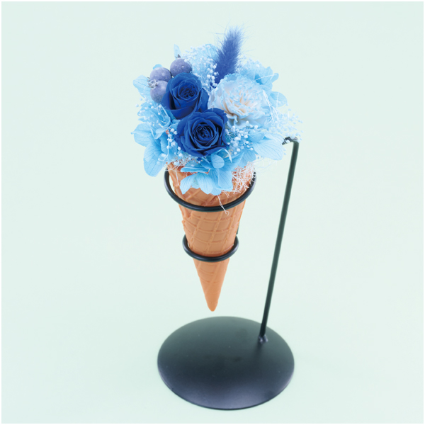【母の日】Luna プリザーブドフラワー アイスクリームアレンジ「ブルーベリー」【484798】 商品サムネイル